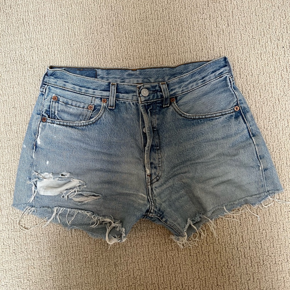 Levi’s 501 cut off shorts